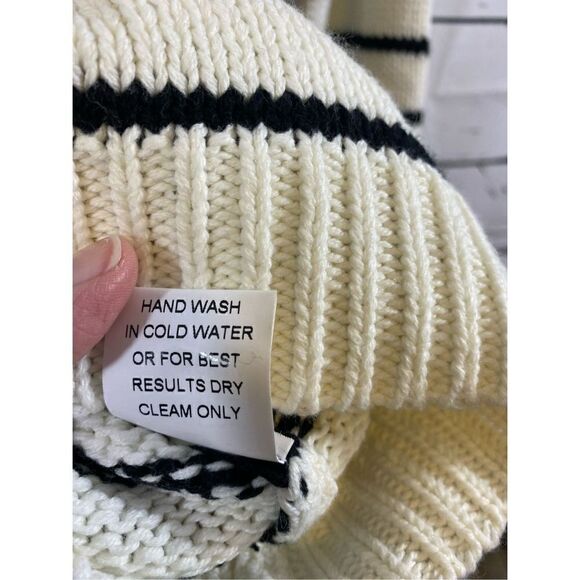 Accent Prone Private Label with Black Horizontal Stripe Size Large - Picture 5 of 6